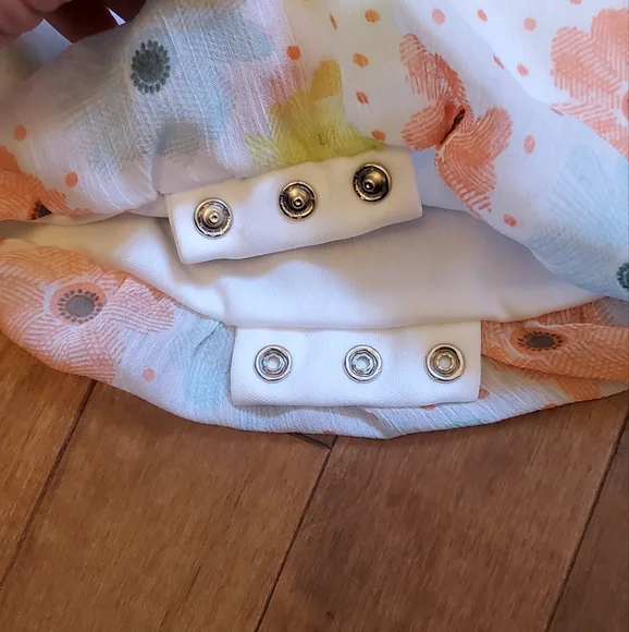 Flower Dress 🌼 🌸 🌻 - Picture 2 of 4